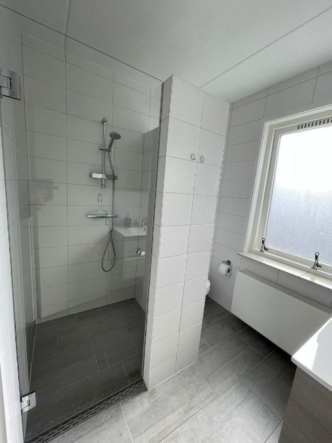 Lise'S Place Vrouwenpolder Eksteriør bilde